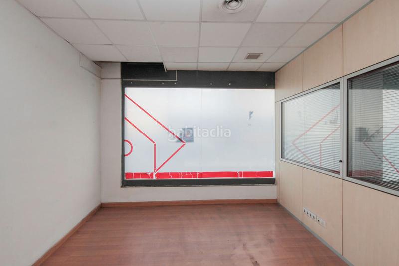 Foto cfbb2c32-215e-48d4-80cd-eb510b4f5b6b. Local comercial solvia inmobiliaria locales en Centre Sabadell