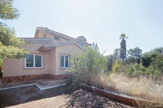 Xalet  Partida camí catral. Solvia inmobiliaria  chalet independiente crevillent