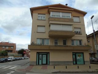 Business premise  Pare huix. Solvia inmobiliaria  locales vic