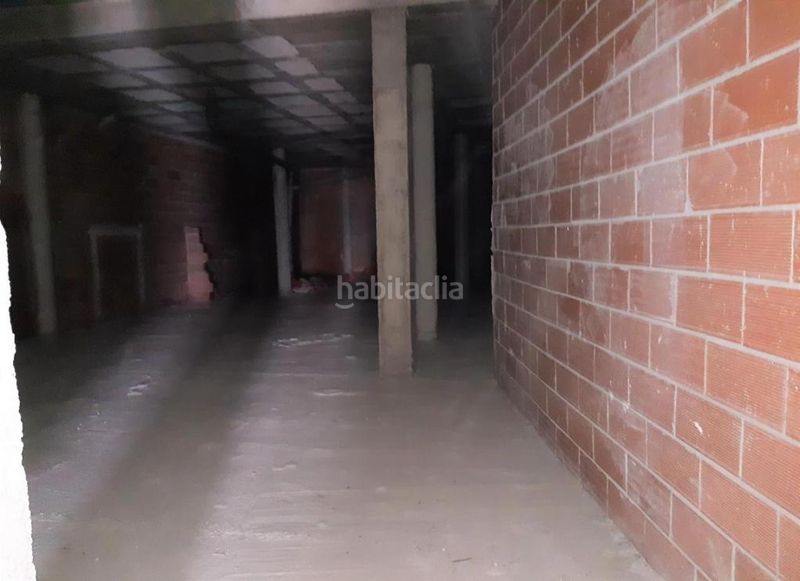 Foto a90d655d-3b34-4bcc-9f26-4816184f83ba. Local comercial a Alcanar