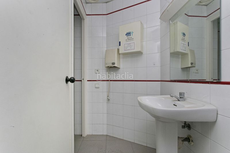 Foto 4f321c33-c390-4b5f-ab4b-47822d9109d4. Local comercial a Centre Viladecans