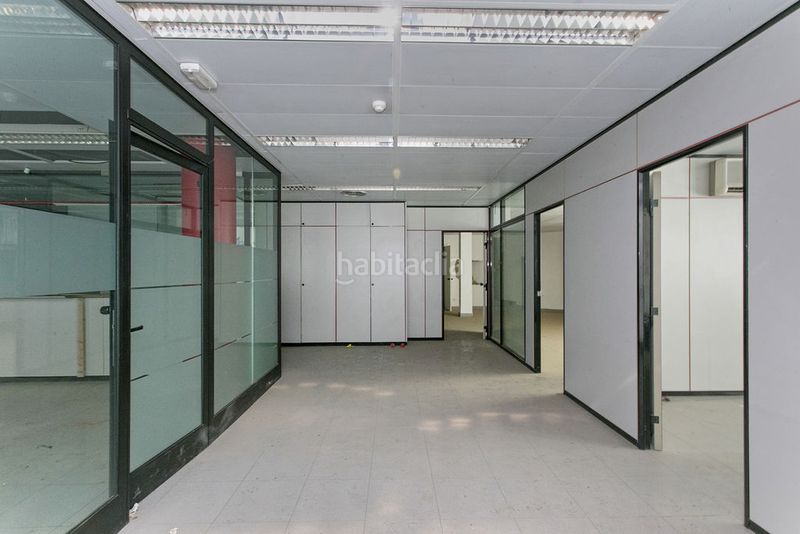 Foto f3af1c5e-c030-448b-8cb4-582867422e0c. Local comercial a Centre Viladecans