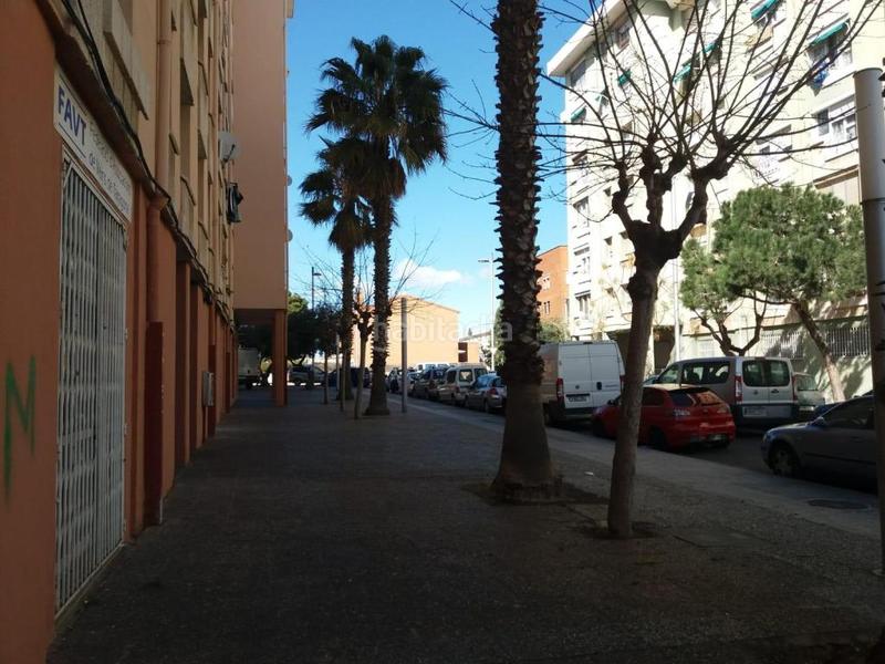 Foto 0c8ad74e-89ab-445a-81bb-df89e57312ca. Local comercial a Campclar Tarragona