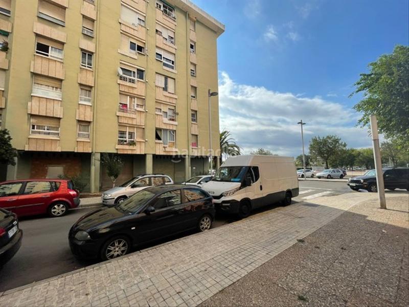 Foto 472d24a2-1711-40e0-b7b6-15d0094943d7. Local comercial a Campclar Tarragona