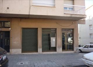 Local commercial  Pere ii de berga. Solvia inmobiliaria  locales berga
