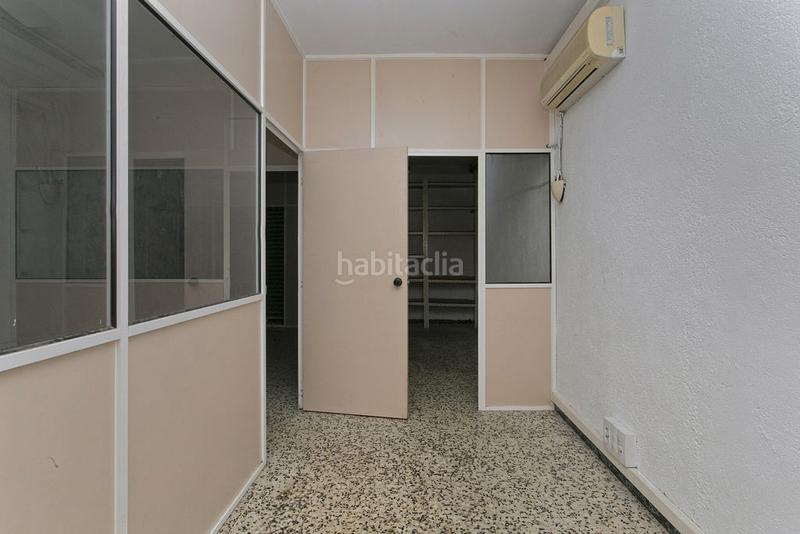 Foto 4254bda5-ad18-45dd-a03e-7e286369bd3e. Local comercial a Pla d'en Boet Mataró