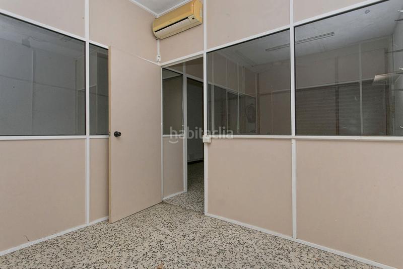 Foto e8793dc1-8cb3-4873-b19e-345399e44e7e. Local comercial a Pla d'en Boet Mataró