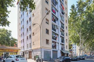 Pis  C/ marqués de montroig. Solvia inmobiliaria  piso badalona