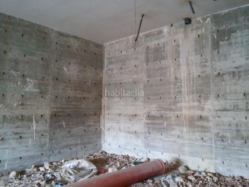 Foto 4f7e6998-93d9-4c23-bca8-232e1390da20. Edificio con piscina in Segur de Calafell nucli urbà Segur de Calafell