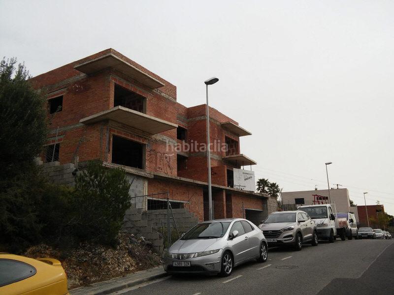 Foto 91f05a4d-2a48-4670-a750-e102439f8029. Edificio con piscina in Segur de Calafell nucli urbà Segur de Calafell