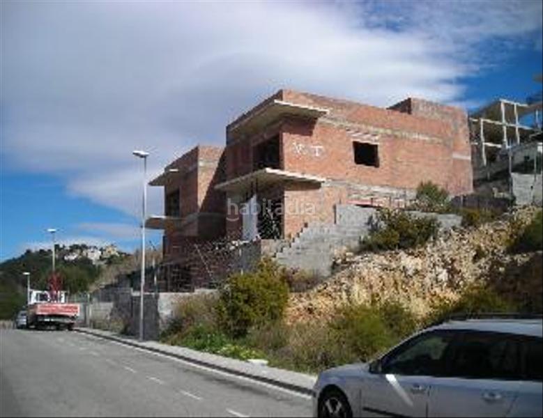Foto cc6a7b0c-713c-425e-a0ff-6c7fc81e2ad4. Edificio con piscina in Segur de Calafell nucli urbà Segur de Calafell