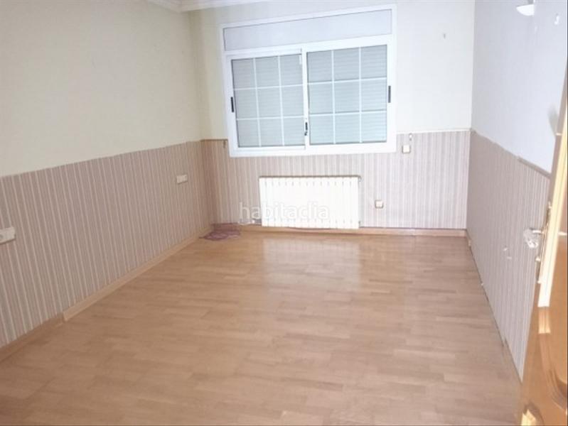 Foto 3abf71cd-4acd-477d-b405-8ce479f44420. Chalet in Can Parellada Terrassa