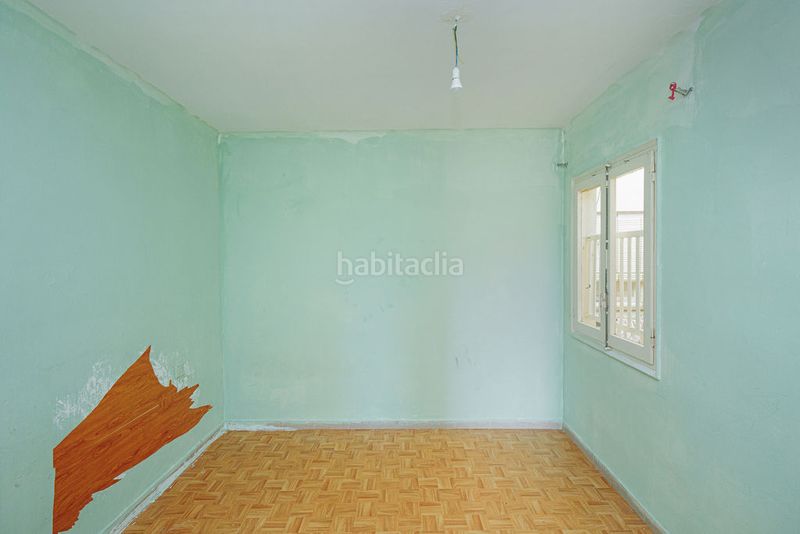 Foto b589e645-000d-4e87-9b7c-4e6ff02cc98b. Pis a Centre Salt