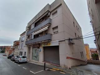 Local Comercial  Mestre bartomeu raurell. Solvia inmobiliaria  locales gelida