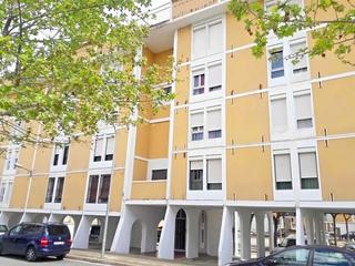Pis  C/ joan maragall. Solvia inmobiliaria  piso constantí
