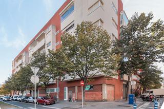 Local Comercial en ESCULTOR MODEST GENE