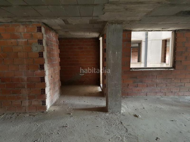 Foto cc97bcd1-2e74-43e3-948a-a52294a0044c. Local comercial a Sarria