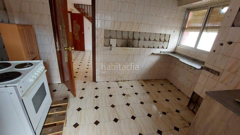 Foto 1c696b09-7db1-4533-b10d-96b18548add7. Chalet con parcheggio in Iznalloz