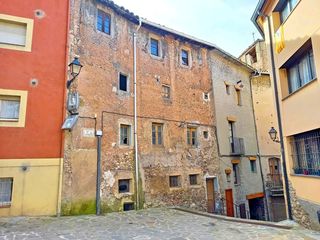 Chalet  Pz església. Solvia inmobiliaria  casa pobla de lillet la