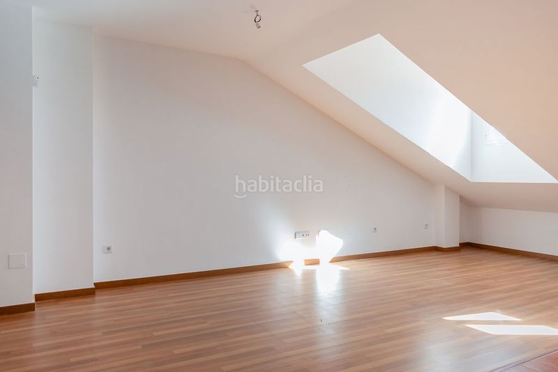 Foto 0ec3dded-8cac-4d22-aba1-549b390aa94a. Pis amb aparcament a San Clemente