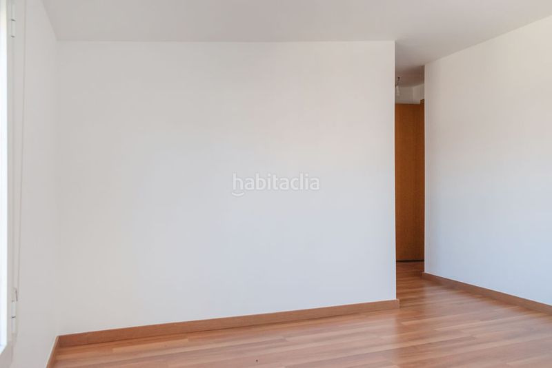 Foto 9e64927c-8e78-4644-a980-8128ee2a32f1. Pis amb aparcament a San Clemente