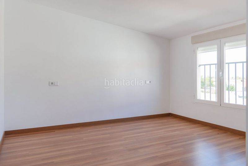 Foto a2916eb3-dfda-47f6-952c-a453a302ea2c. Pis amb aparcament a San Clemente