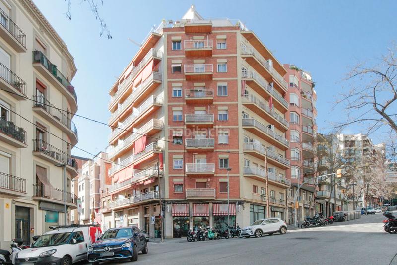 Foto 0f2b0cba-35b2-4173-8194-5b6007623bf0. Local comercial a Baix Guinardó Barcelona