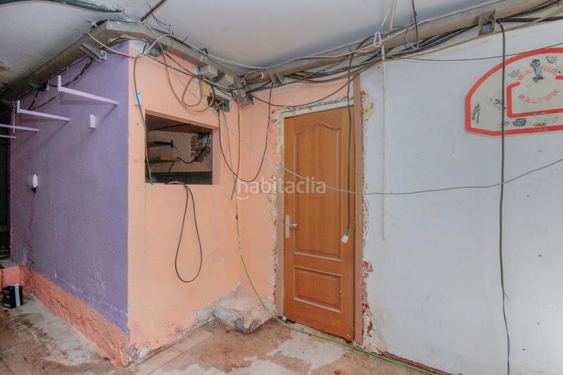 Foto c4432f34-30b2-4d71-bd5a-f517e3910760. Local comercial a Baix Guinardó Barcelona