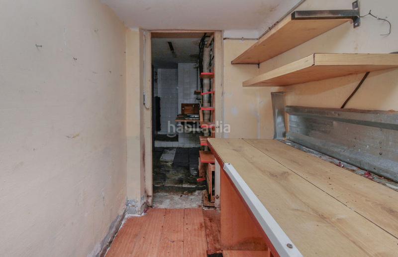 Foto fb8fe8e2-f9e5-441e-8b94-36926883406c. Local comercial a Baix Guinardó Barcelona