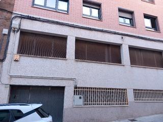 Local Comercial  C/ copernic. Solvia inmobiliaria  locales vilanova del camí