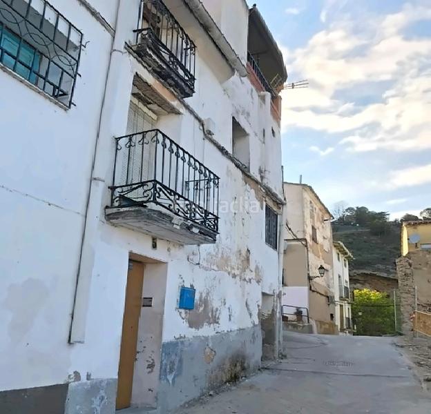 Foto db628155-a9f7-4f01-a109-0c4f603c0785. Casa pareada solvia inmobiliaria chalet adosado en Funes