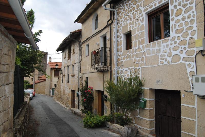 Foto 32bdc966-586d-4d4b-916d-a3b434ec8007. Casa pareada solvia inmobiliaria chalet adosado en Armiñón