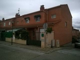 Casa aparellada  Miguel hernandez. Solvia inmobiliaria  chalet adosado tudela de duero