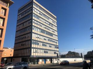 Local commercial  Cardenal bueno monreal. Solvia inmobiliaria  locales sevilla