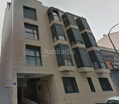 Foto b003a386-f72d-4402-b434-71ab397f8259. Aparcament cotxe a Canillas Madrid