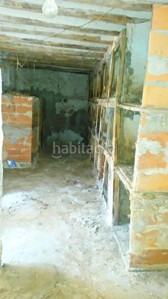 Foto 88e9fce0-1164-42b4-bf52-ddb4c9843aab. Casa aparellada a Talavera