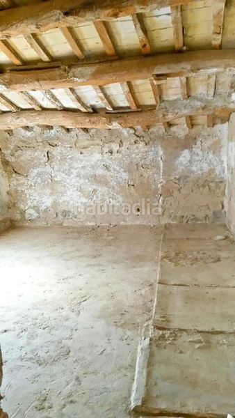 Foto 9dd29ee4-a841-4109-8fee-05022eeb9404. Casa aparellada a Talavera