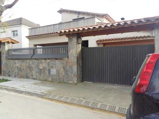 Xalet  C/ asturies. Solvia inmobiliaria  chalet independiente sant cugat del vallès
