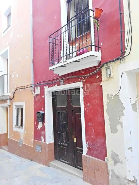 Foto 27f5d605-11ab-4df5-a13c-a1e9579f1e48. Casa aparellada a Centro Ontinyent