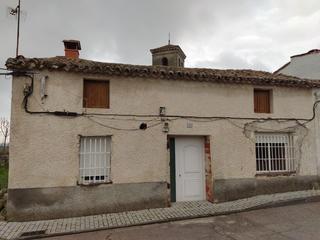 Casa aparellada  Almorox. Solvia inmobiliaria  chalet adosado paredes de escalona