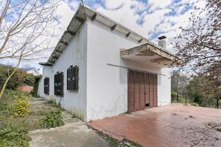 Xalet  Vint-i-quatre. Solvia inmobiliaria  chalet independiente mediona