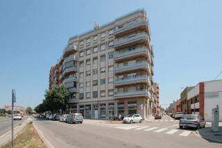 Pis  C/ horta. Solvia inmobiliaria  piso sabadell