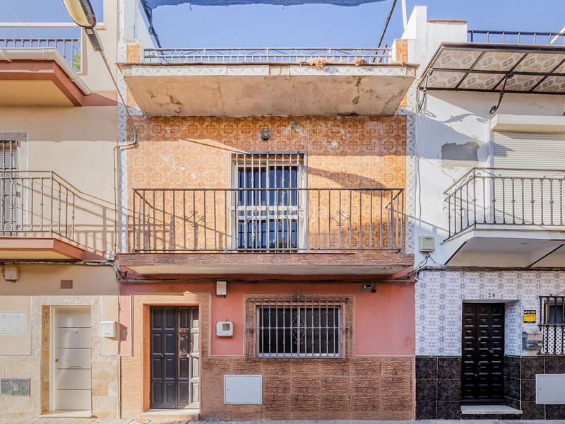 Foto 4b0e589a-43b8-4450-9289-f28164776368. Towny house in Palmete Sevilla