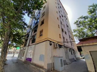 Piso  C/ jerez de la frontera. Solvia inmobiliaria  piso badalona