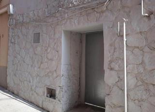 Finca rústica  Bell-lloc. Solvia inmobiliaria  solares alguaire