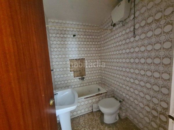 Foto 0b16de1d-d32f-4651-88f7-f883f4793c58. Pis a Centre Tortosa