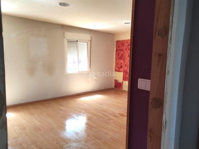 Foto 4c184ea3-ae52-4bd2-acdb-b13d8feb2d15. Pis a Zuera