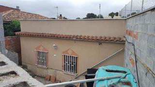 Casa aparellada  Cadis. Solvia inmobiliaria  chalet adosado sant vicenç dels horts
