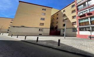 Pis  C/ badajoz. Solvia inmobiliaria  piso badalona