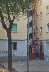 Piso  Sta joana lestonnac. Solvia inmobiliaria  piso badalona